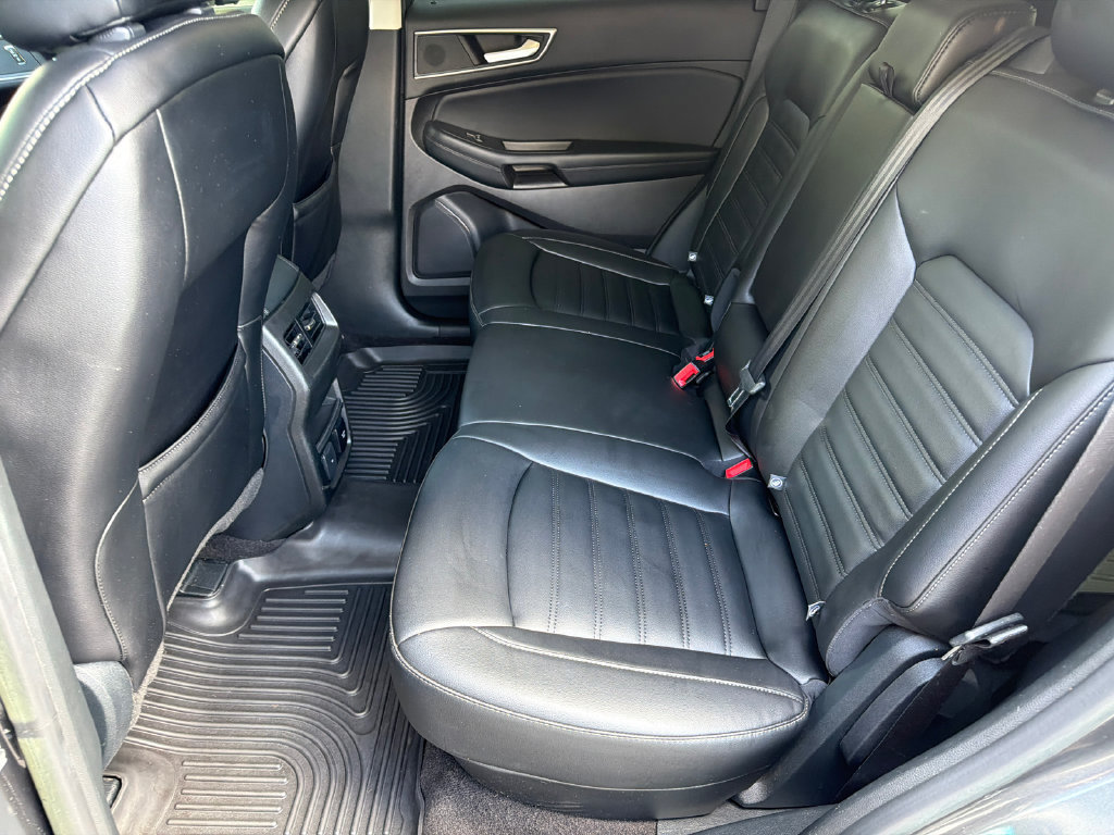 Used 2020 Ford Edge SEL w/ Convenience Package FWD image 21