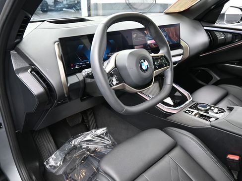 Used 2025 BMW X3 xDrive30i image 10