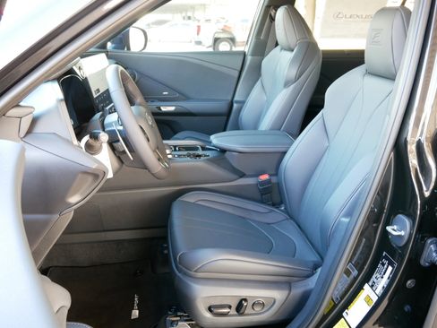 New 2026 Lexus TX 350 AWD image 2