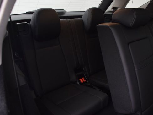 Used 2025 Mercedes-Benz GLE 350 4MATIC image 19