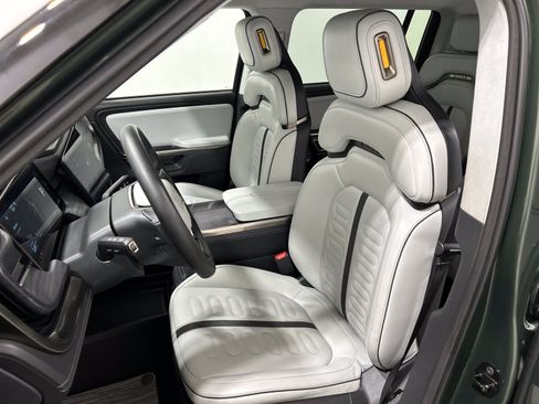 Used 2024 Rivian R1S Adventure AWD/4WD image 20