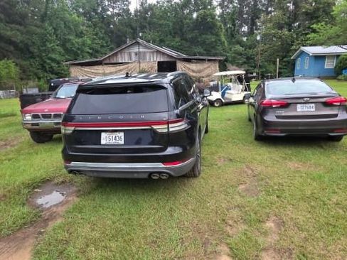 Used 2020 Lincoln Aviator Reserve w/ Equipment Group 201A RWD image 3
