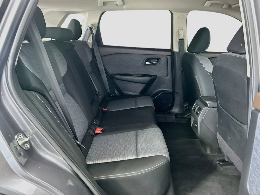 Used 2023 Nissan Rogue SV FWD image 20
