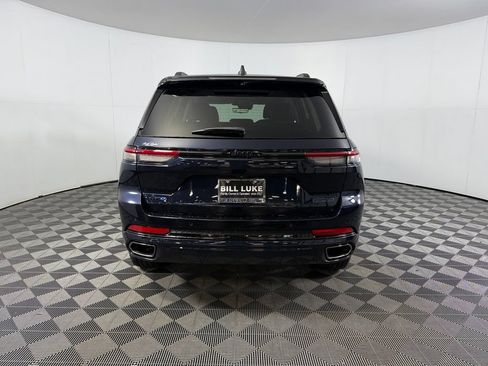 Used 2023 Jeep Grand Cherokee 30th Anniversary AWD/4WD image 7