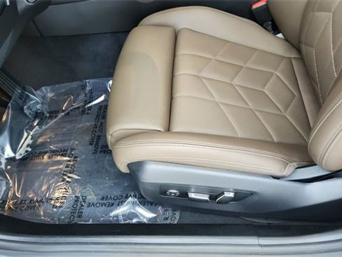 Used 2025 BMW 540i xDrive 540i xDrive image 33