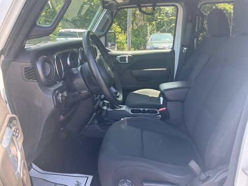 Used 2021 Jeep Wrangler Unlimited Sport AWD/4WD image 16