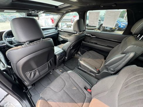 Used 2025 Hyundai Palisade Calligraphy AWD/4WD image 18