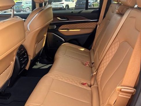 Used 2023 Jeep Grand Cherokee Summit w/ Adv Protech Group IV AWD/4WD image 14
