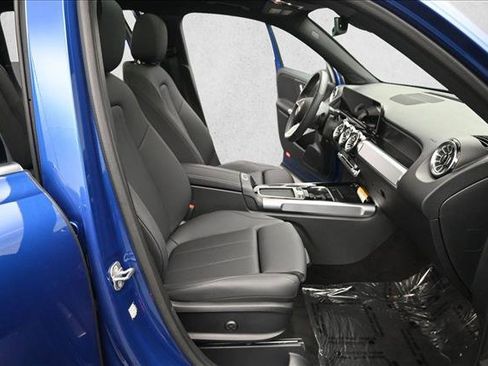 Certified 2026 Mercedes-Benz GLB 250 4MATIC image 29