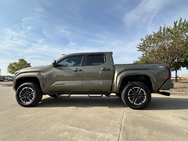 Used 2026 Toyota Tacoma TRD Sport RWD image 2