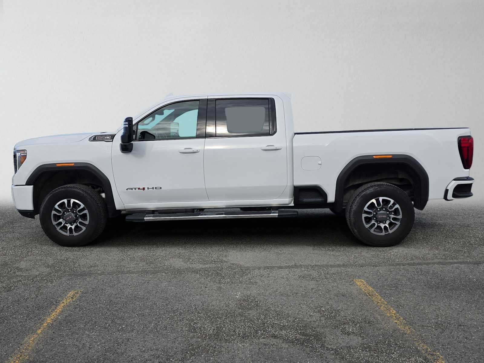 Used 2023 GMC Sierra 2500 AT4 w/ Snow Plow Prep/Camper Package AWD/4WD image 6