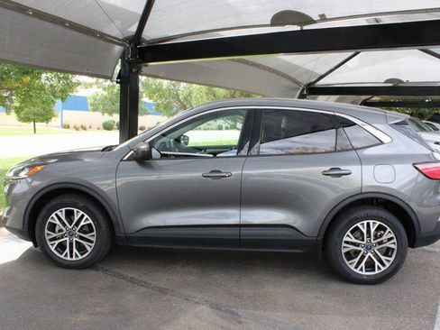 Used 2022 Ford Escape SEL image 12