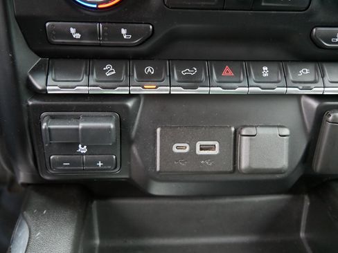 Used 2021 Chevrolet Silverado 1500 RST AWD/4WD image 29