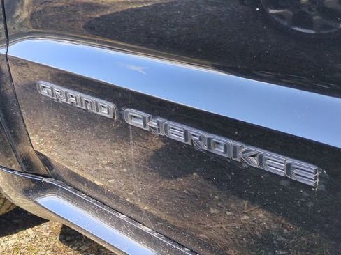 Used 2020 Jeep Grand Cherokee Limited X image 12