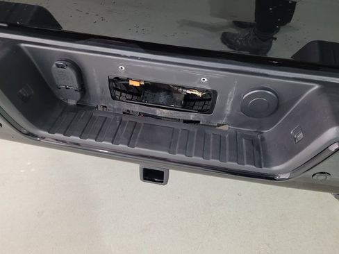 Used 2022 GMC Canyon Denali image 73