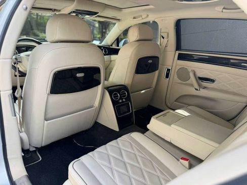 Used 2014 Bentley Flying Spur W12 image 32