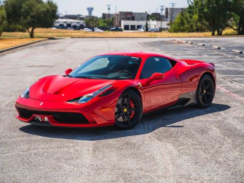 Used 2015 Ferrari 458 Speciale Coupe RWD image 4