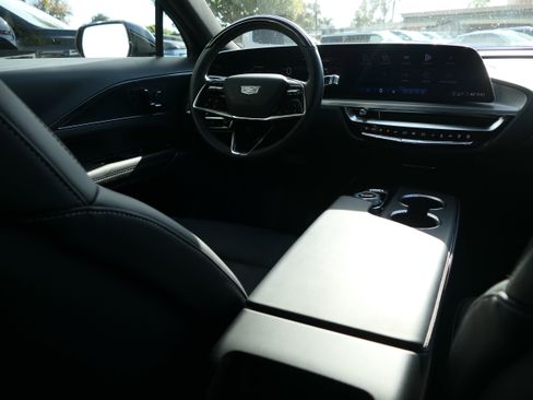 New 2026 Cadillac Lyriq Premium Luxury AWD/4WD image 26