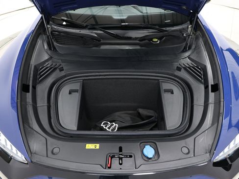 Used 2024 Audi e-tron GT Premium Plus w/ Performance Package image 88