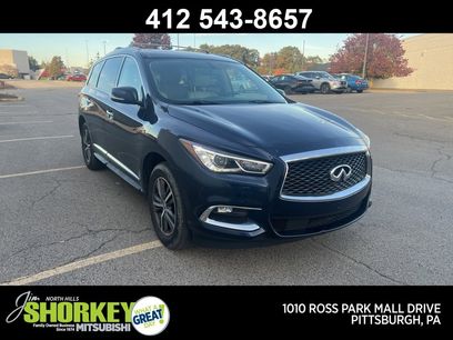 Used 2017 INFINITI QX60 AWD w/ Premium Package