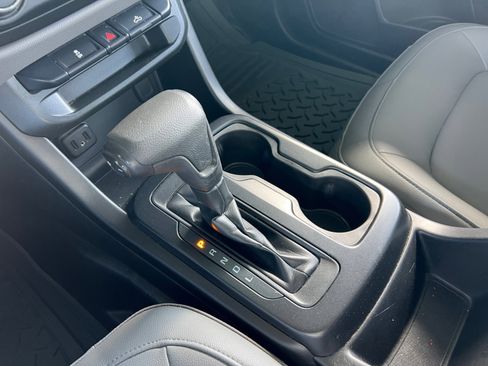 Used 2020 Chevrolet Colorado 2WD Extended Cab image 15
