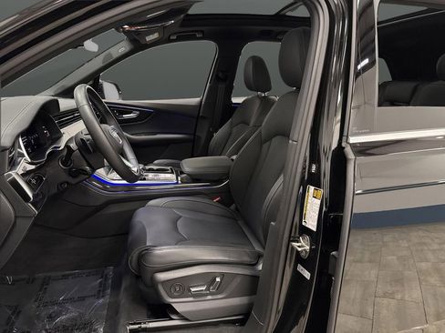 Used 2025 Audi Q7 3.0T Prestige w/ Prestige Package image 4