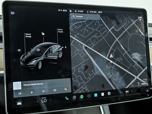 Used 2018 Tesla Model 3 Long Range AWD/4WD image 24