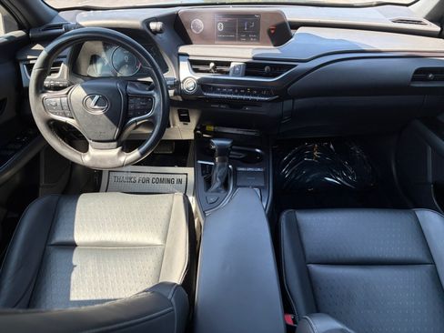 Used 2021 Lexus UX 200 FWD image 23