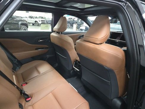 New 2025 Toyota Crown Signia image 11