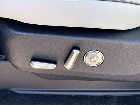 New 2026 Lincoln Navigator L Black Label AWD/4WD image 24