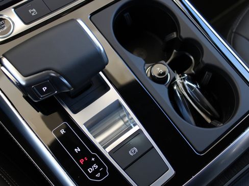 Certified 2025 Audi Q7 3.0T Premium Plus w/ Premium Plus Package image 24