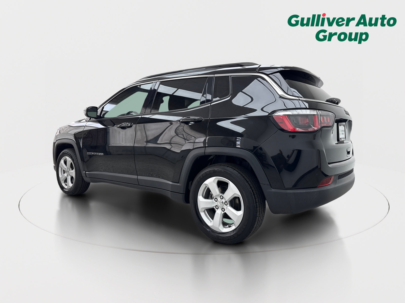 Used 2020 Jeep Compass Latitude w/ Popular Equipment Group FWD image 4