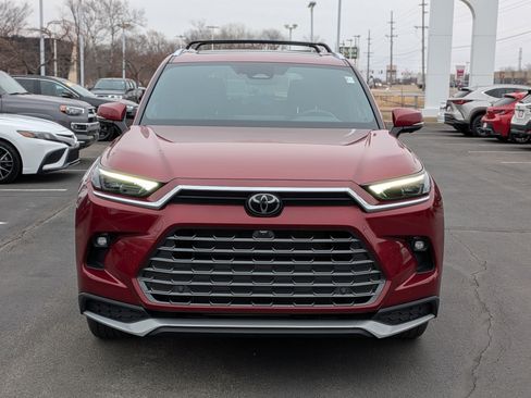 Certified 2025 Toyota Grand Highlander Hybrid MAX Platinum image 2