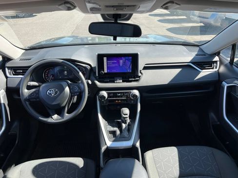 Used 2024 Toyota RAV4 XLE AWD/4WD image 19