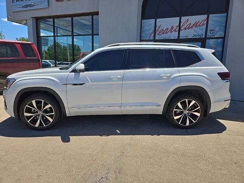 Used 2024 Volkswagen Atlas SEL Premium R-Line AWD/4WD image 5