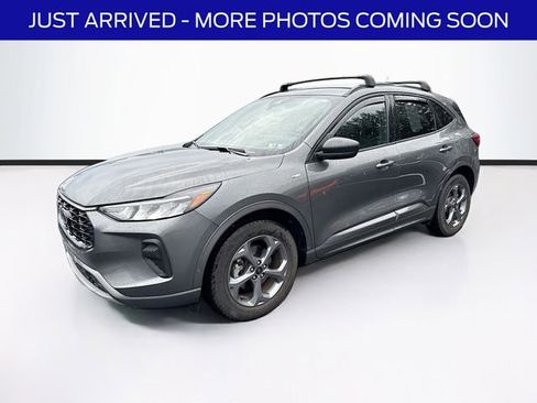 Certified 2023 Ford Escape ST-Line w/ Tech Pack #1 AWD/4WD image 3
