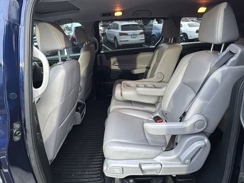 Used 2018 Honda Odyssey EX-L image 16