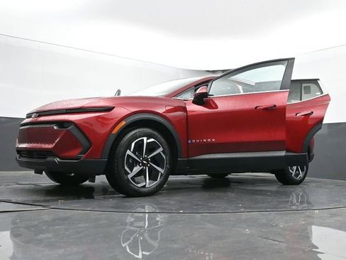 New 2026 Chevrolet Equinox EV LT image 66