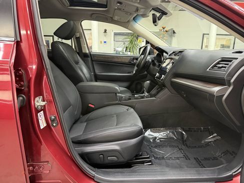 Used 2018 Subaru Outback 2.5i Limited AWD/4WD image 17