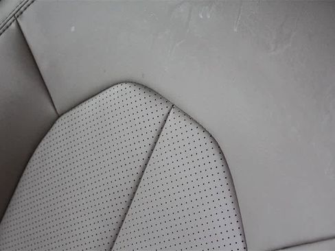 Used 2021 Chrysler Voyager Lxi image 35