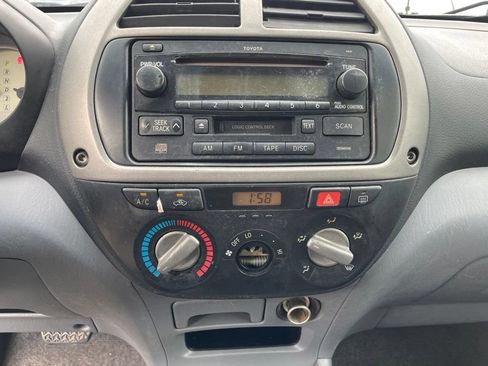 Used 2003 Toyota RAV4 2WD image 11