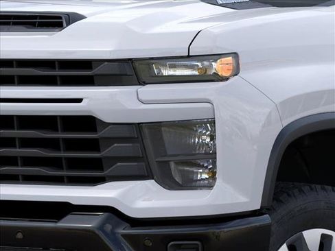 New 2026 Chevrolet Silverado 2500 Custom w/ Custom Value Package AWD/4WD image 10