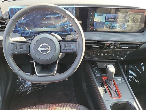 New 2025 Nissan Kicks SR image 5