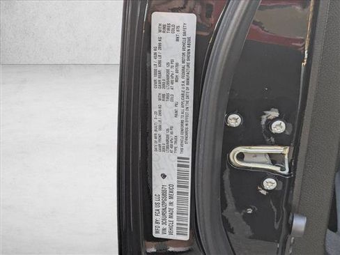 Certified 2023 RAM 2500 Laramie image 28