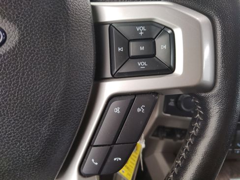 Used 2017 Ford F250 Lariat w/ Lariat Value Package image 26