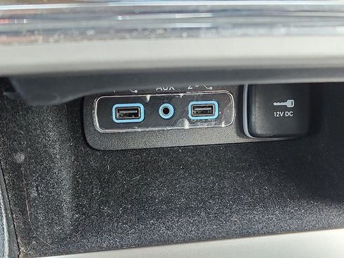 Used 2019 Jeep Grand Cherokee Altitude RWD image 24