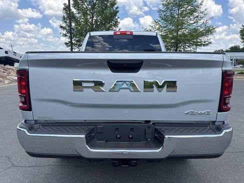 New 2026 RAM 2500 Tradesman AWD/4WD image 12