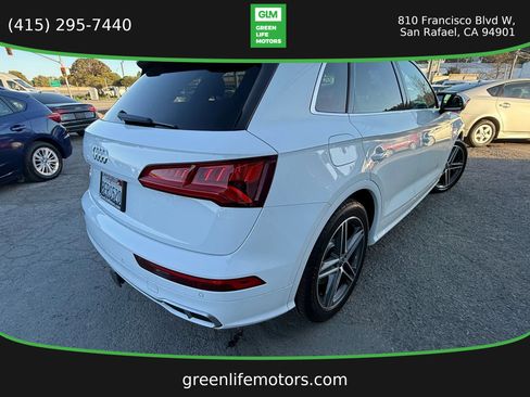 Used 2018 Audi SQ5 Premium Plus w/ S Sport Package AWD/4WD image 32