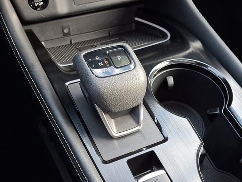 Used 2024 Nissan Rogue Platinum w/ Platinum Premium Package image 15