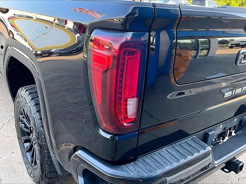 Used 2022 GMC Sierra 1500 AT4X AWD/4WD image 32